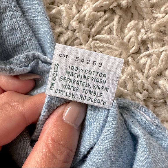 Vintage Guess Button Up Denim Shirt - Picture 9 of 10